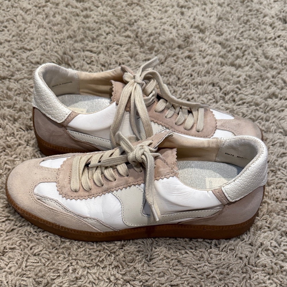 Dolce Vita Sneakers - White and Tan